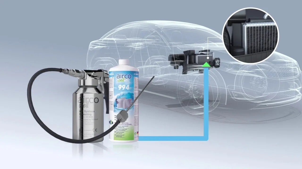 Professionele airco reinigingsapparatuur voor auto's — airco service en ontsmetting bij MTechniek Alkmaar.